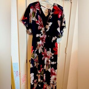 Floral V-Neck Maxi Dress - Black and Red